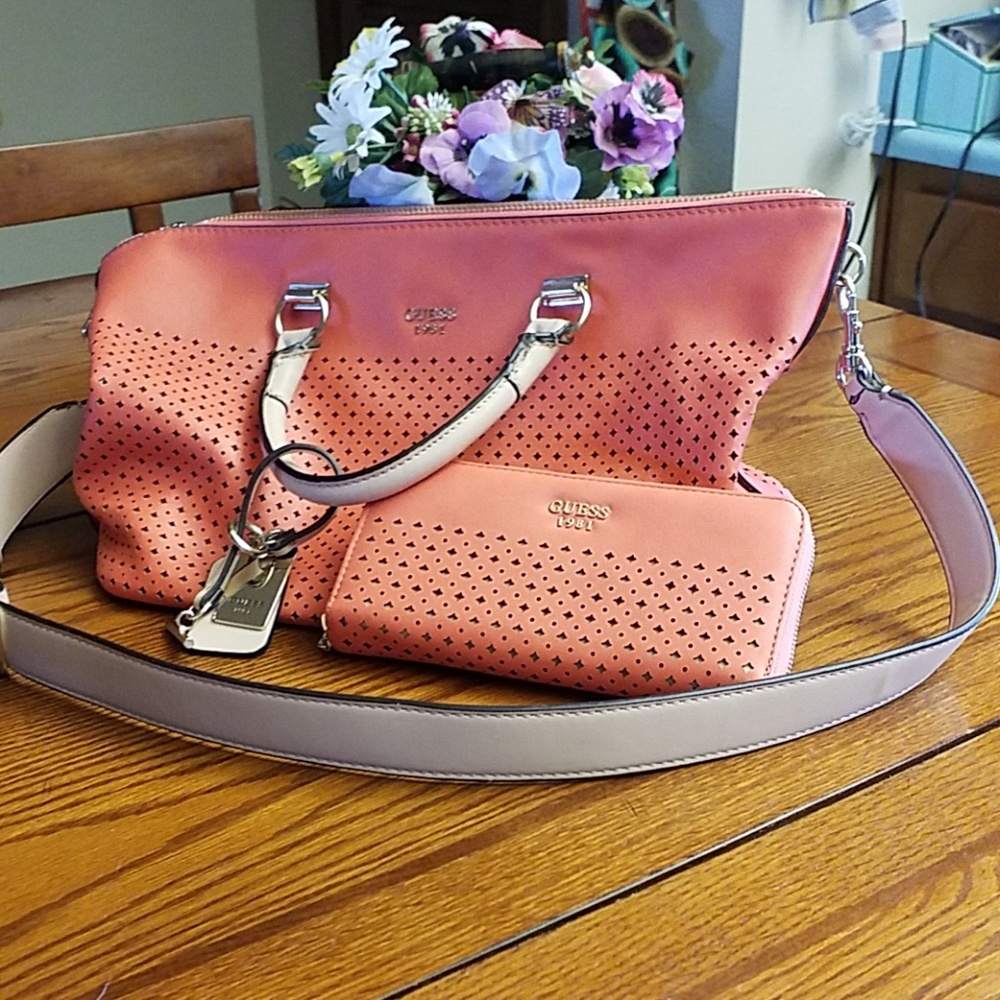 Guess Bag and matching long Wallet
